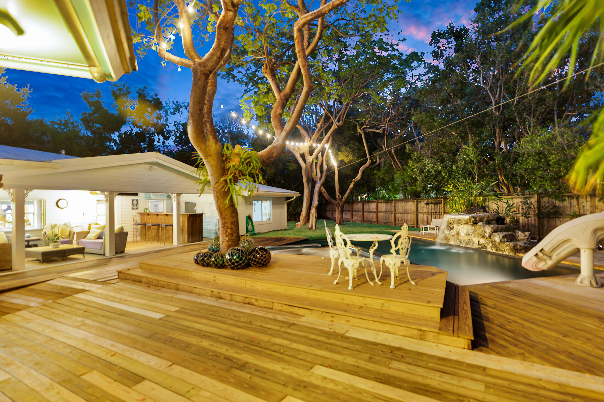 145 Plantation Boulevard