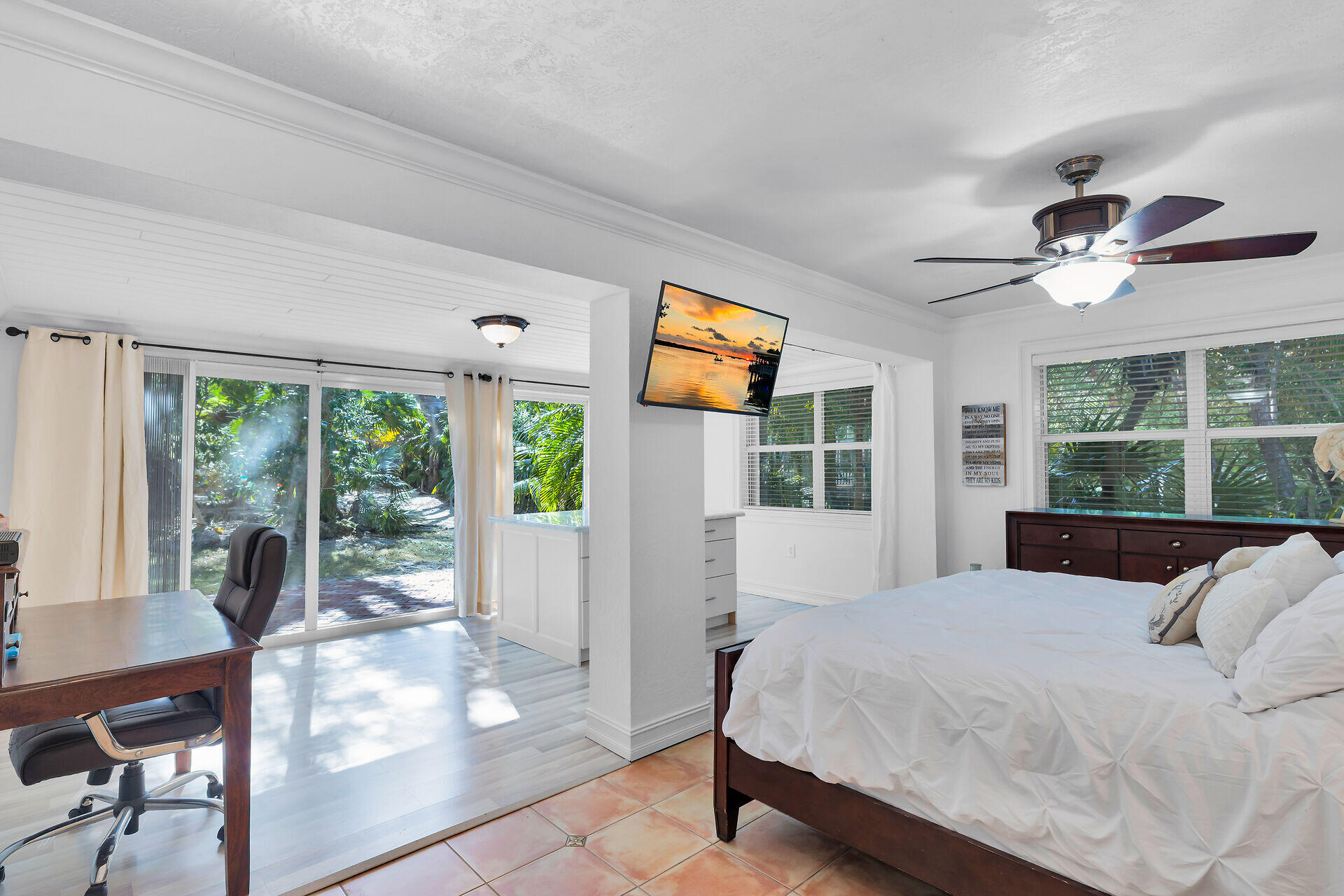 145 Plantation Boulevard