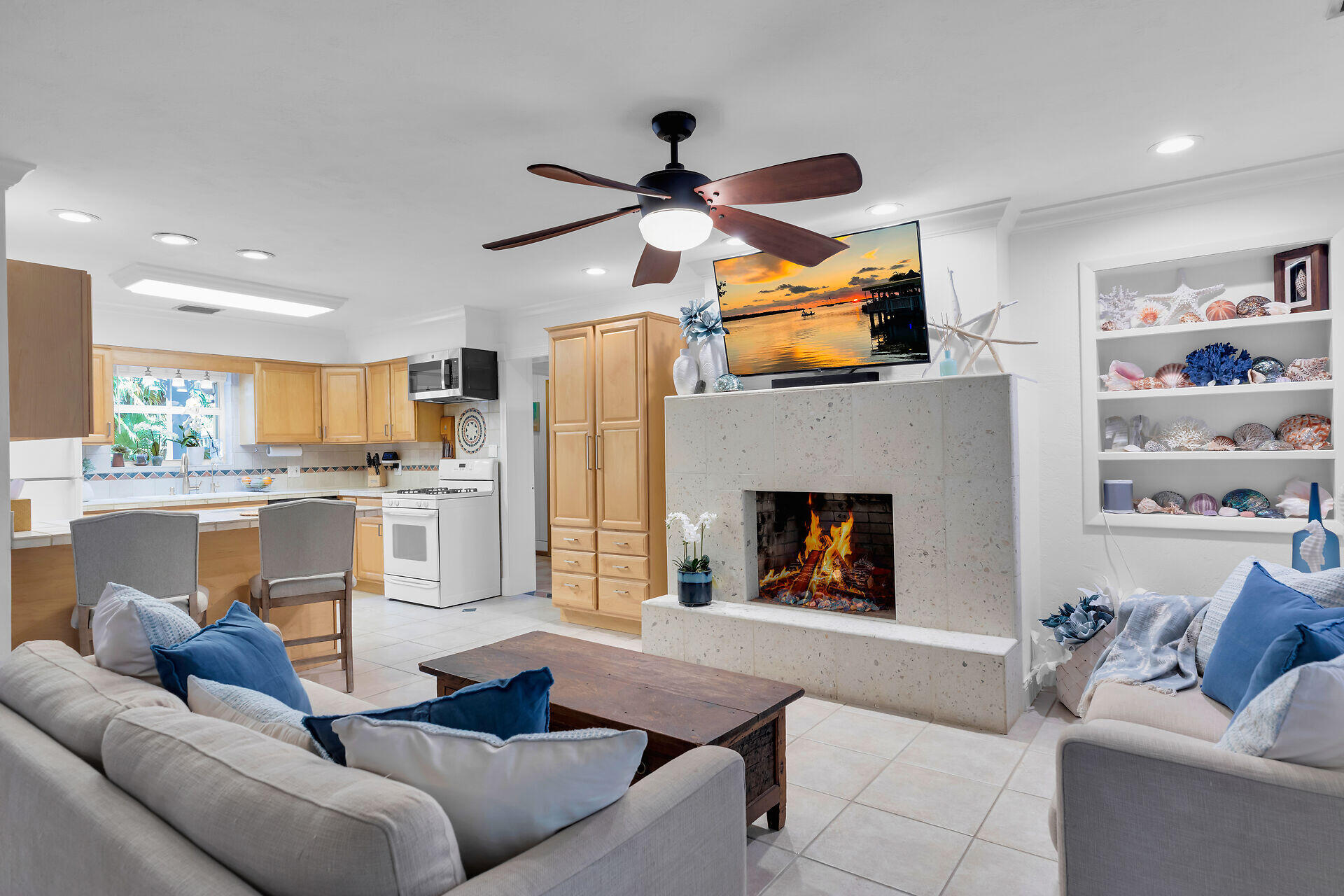 145 Plantation Boulevard