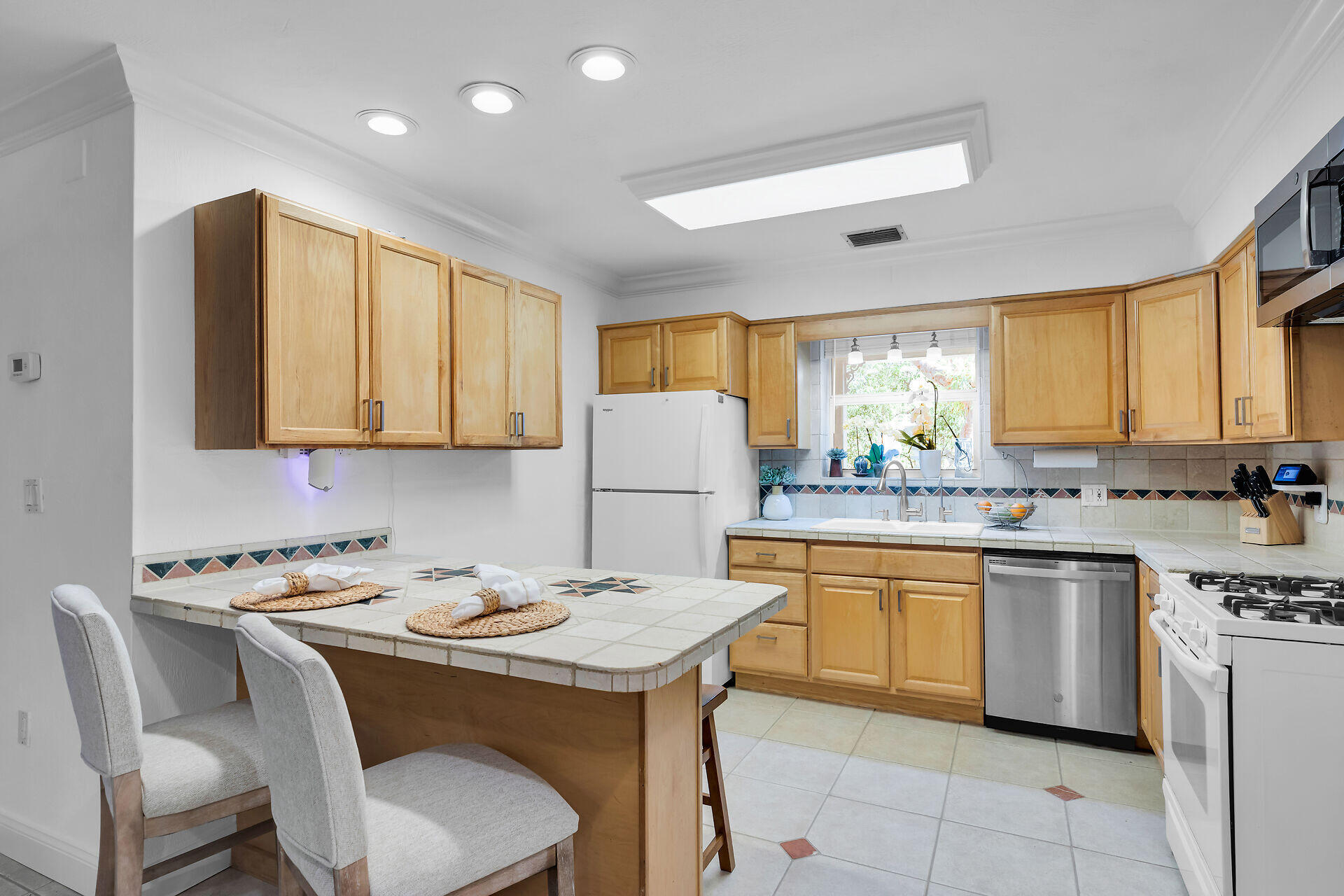 145 Plantation Boulevard