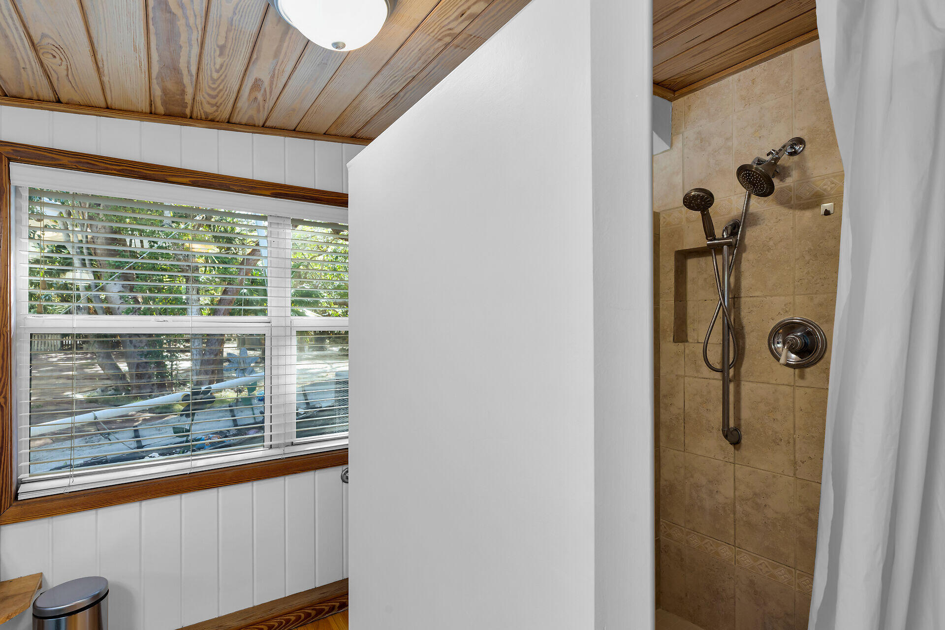 145 Plantation Boulevard