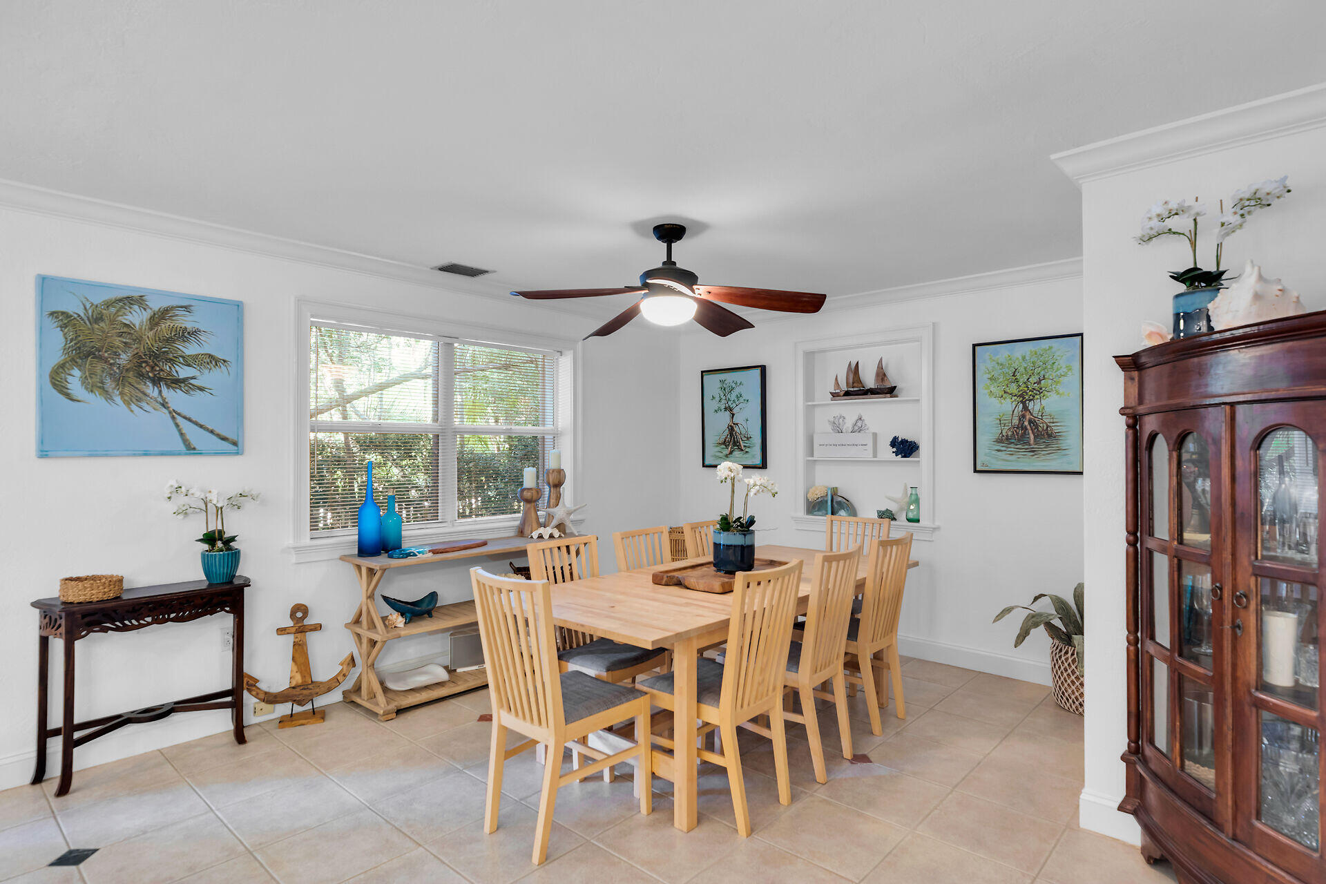 145 Plantation Boulevard