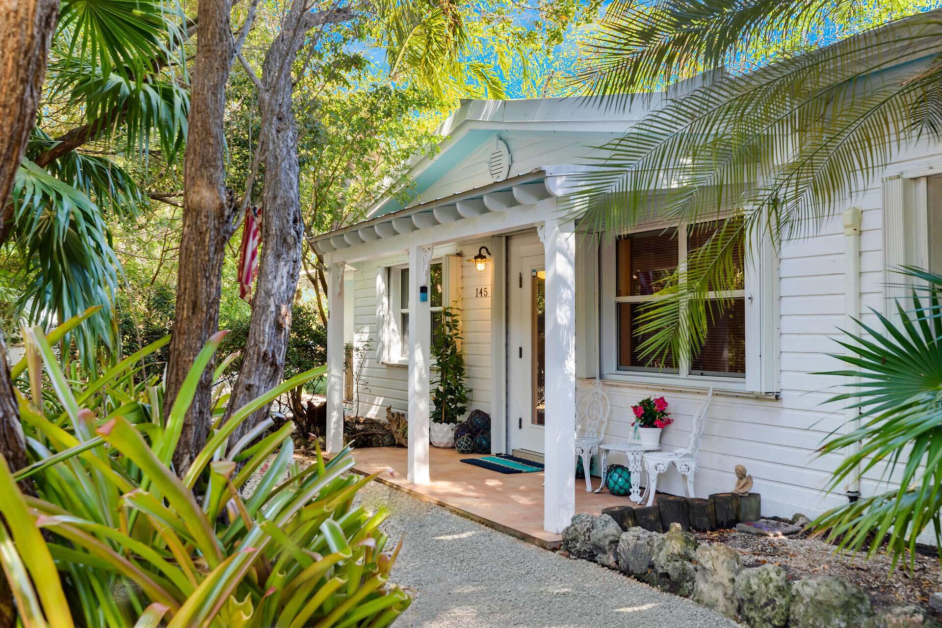 145 Plantation Boulevard