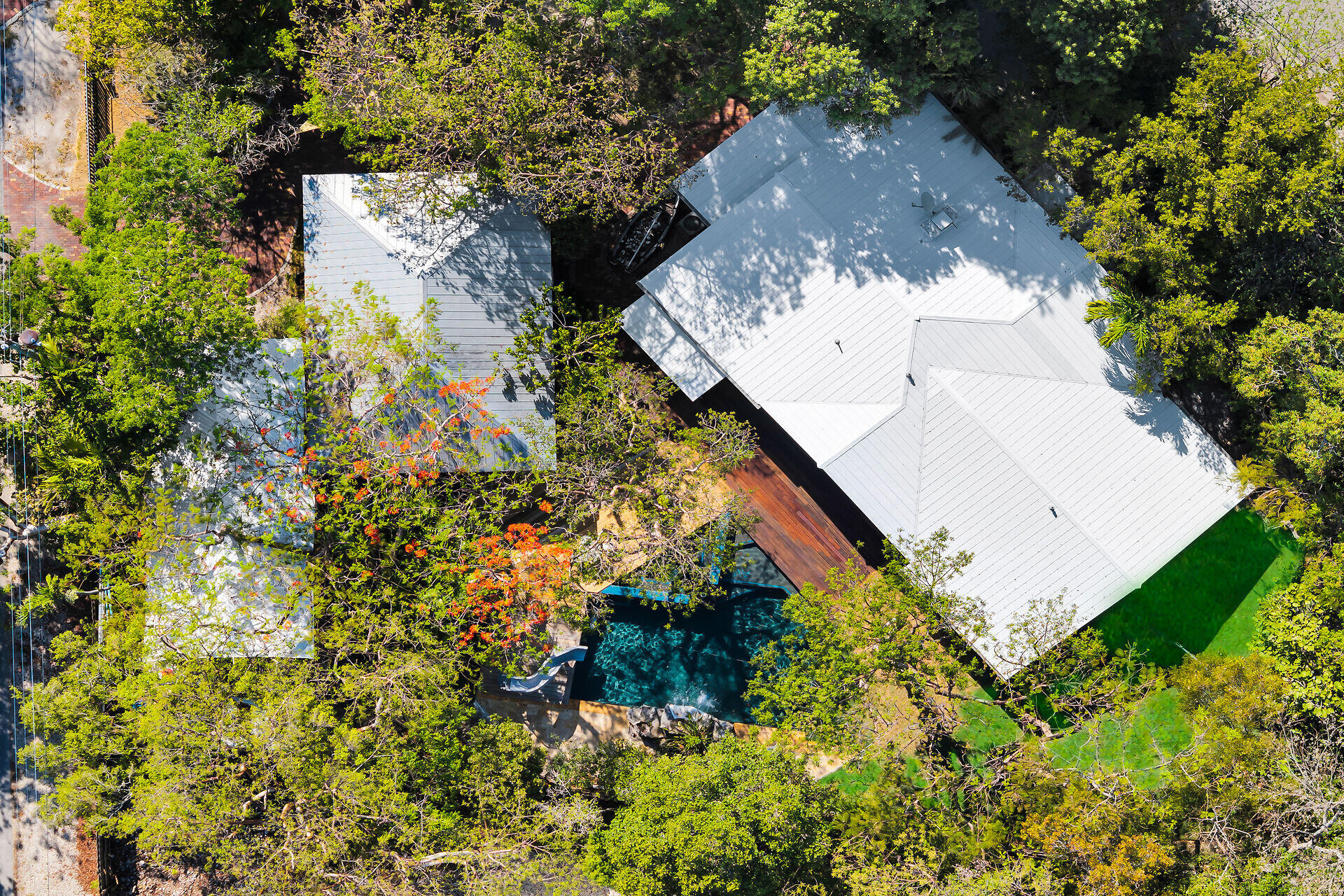 145 Plantation Boulevard