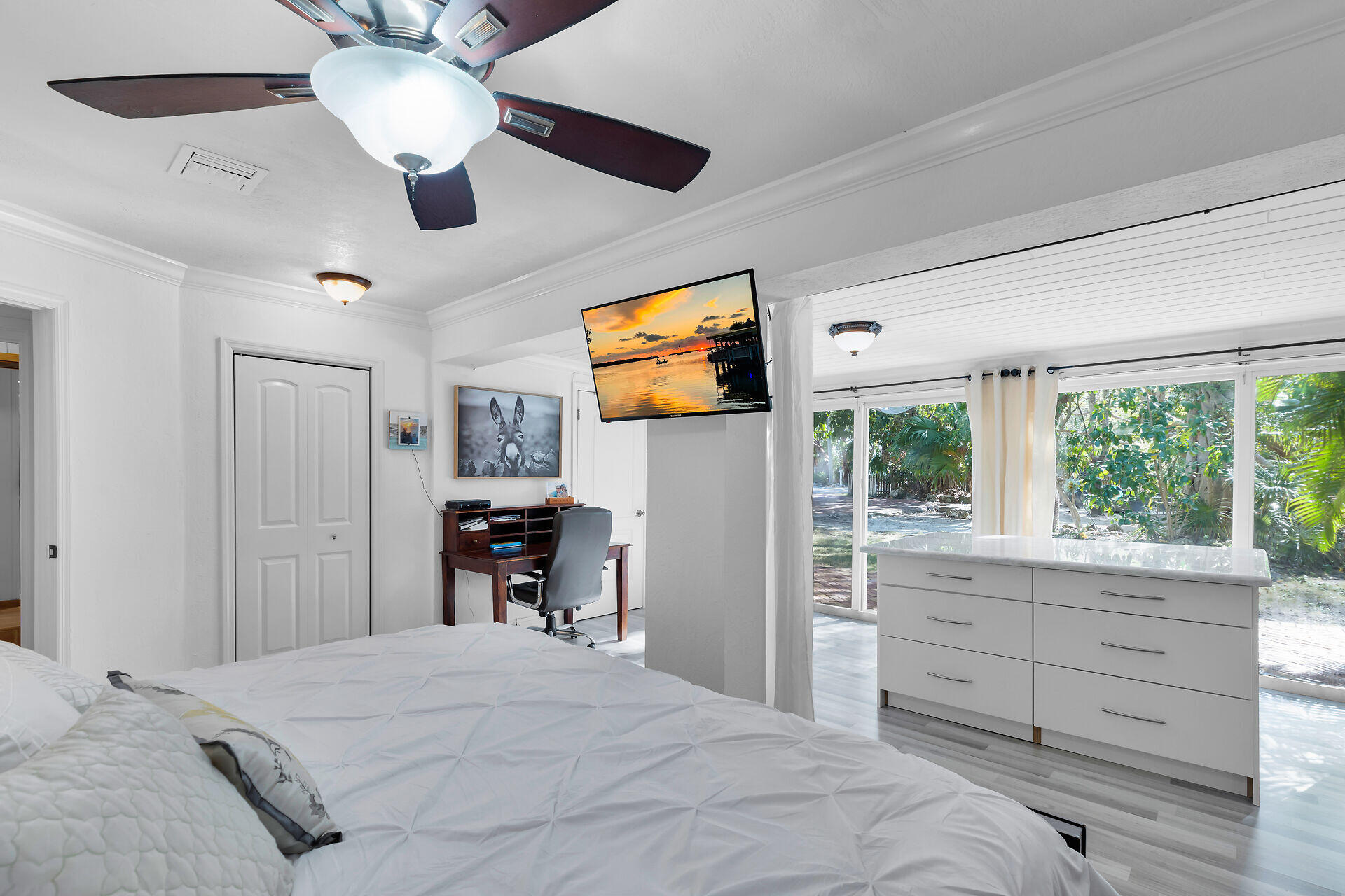 145 Plantation Boulevard