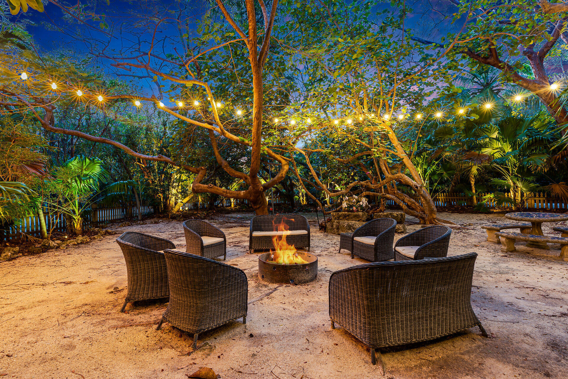 145 Plantation Boulevard