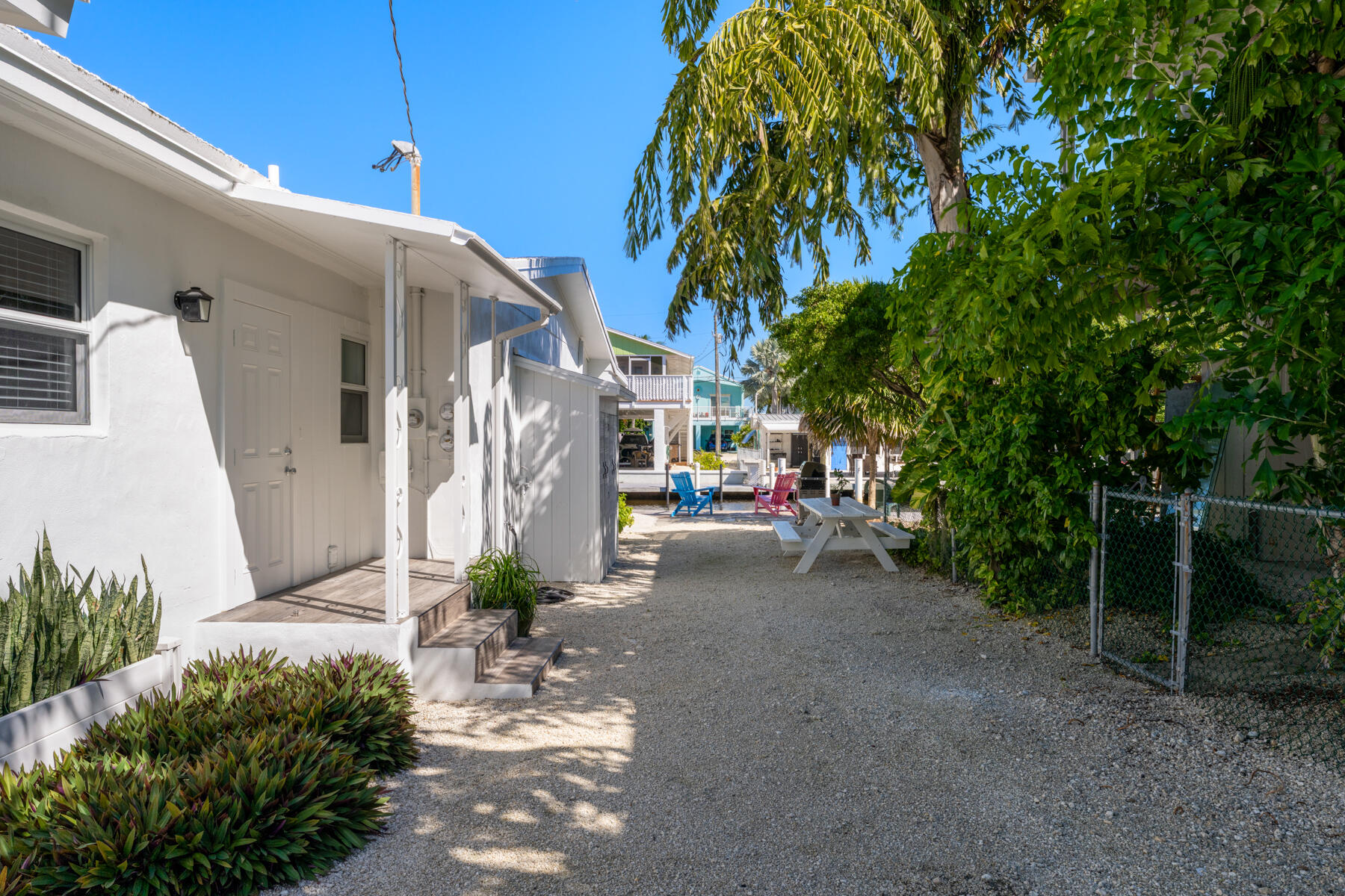 119 Long Key Lake Drive Unit: 1-3