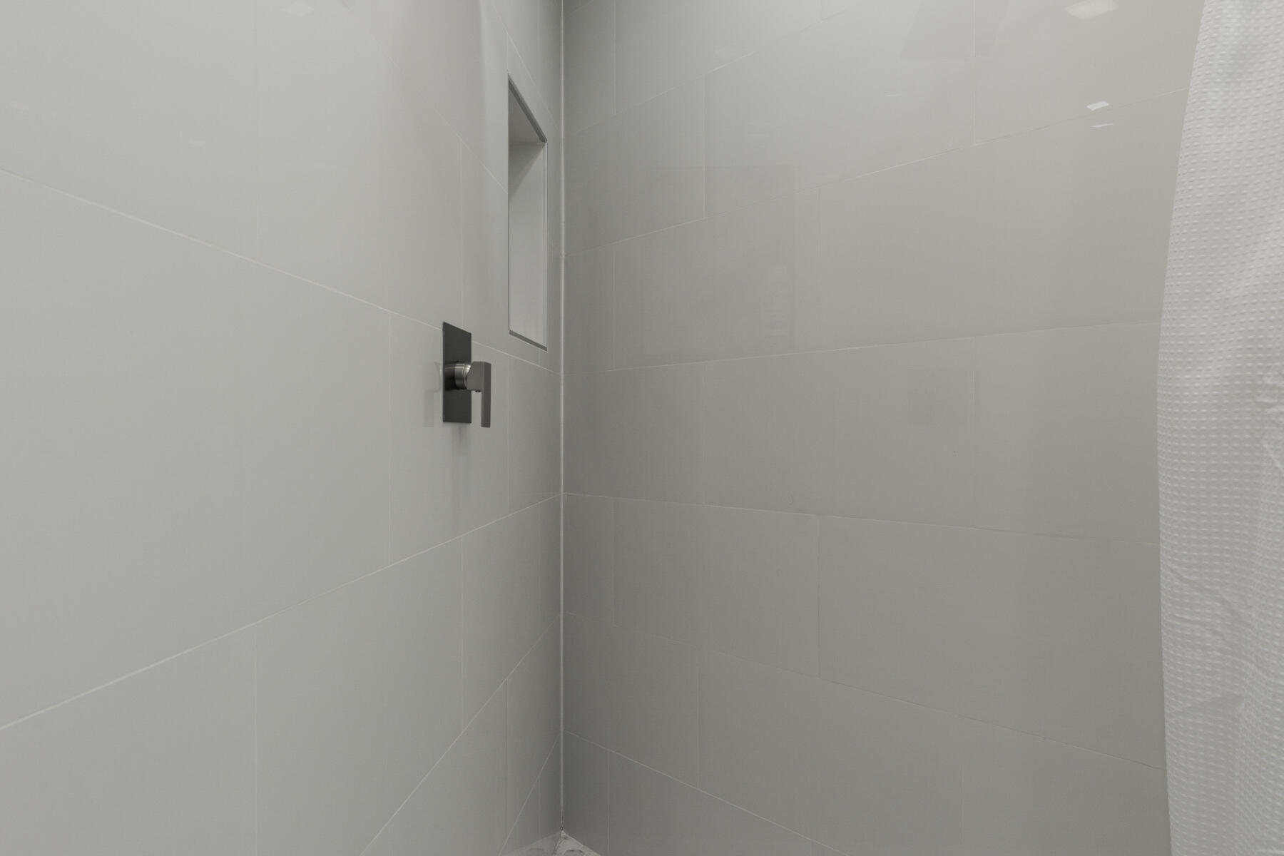 119 Long Key Lake Drive Unit: 1-3