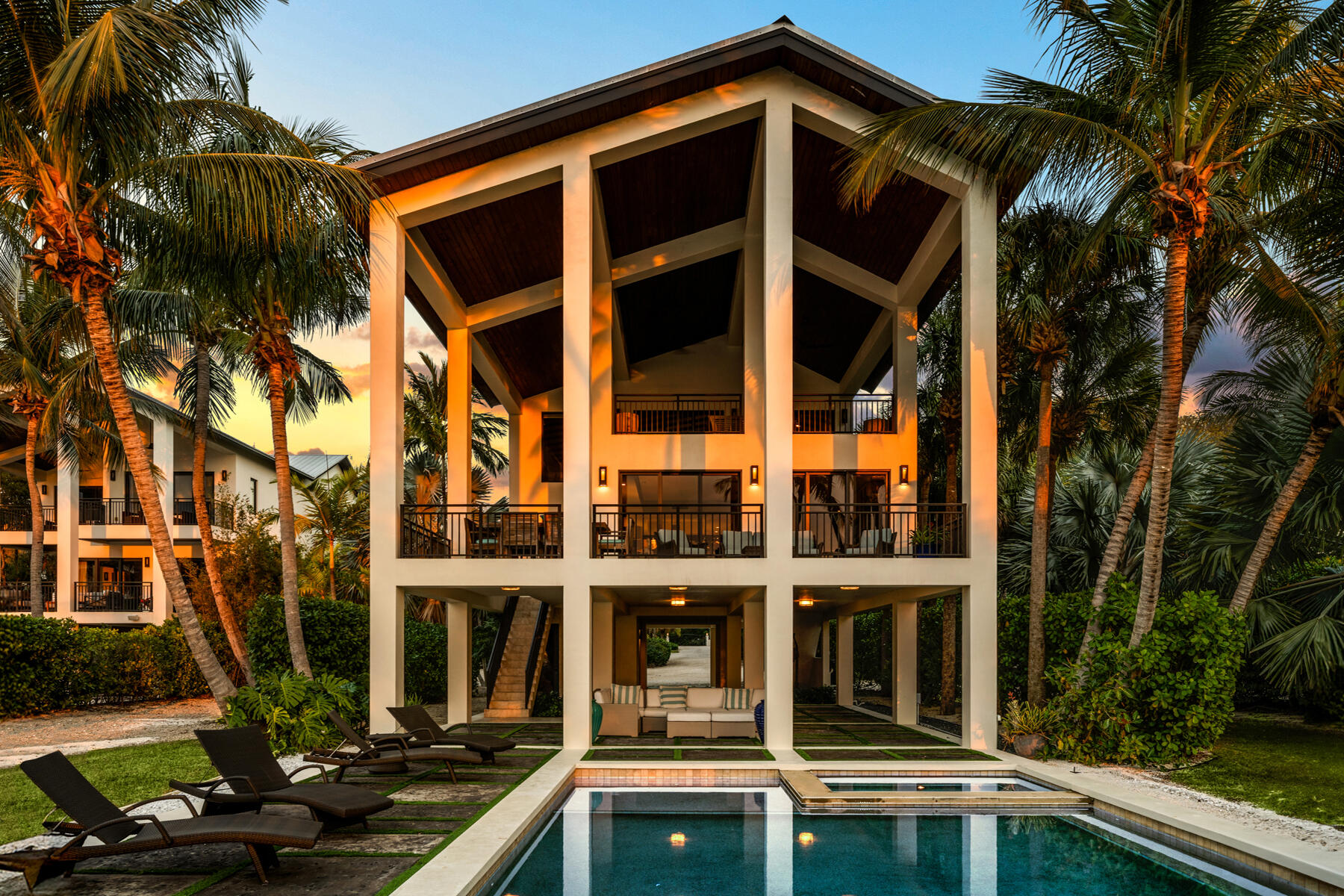 101954 Overseas Highway