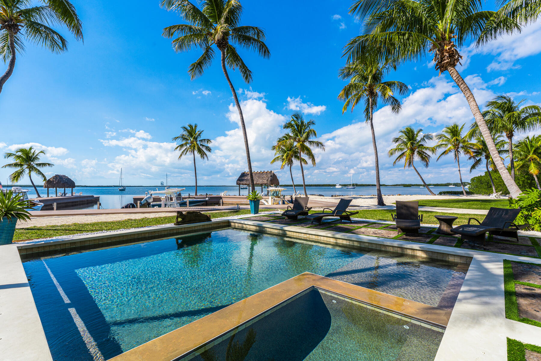101954 Overseas Highway