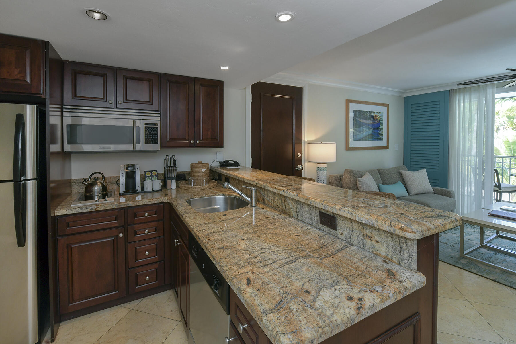81801 Overseas Highway Unit: 637