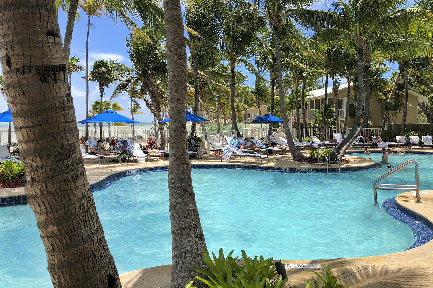 81801 Overseas Highway Unit: 637