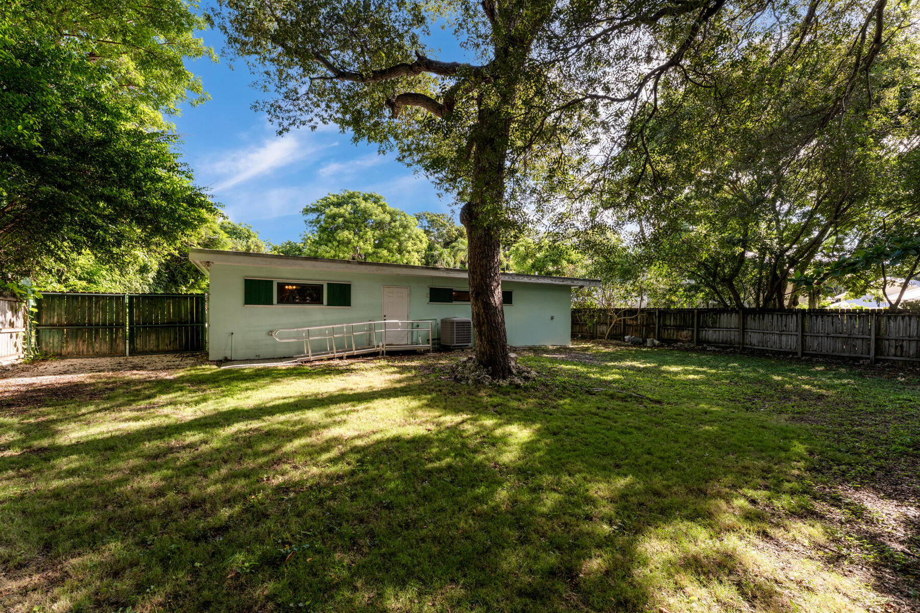 101 Orange Lane