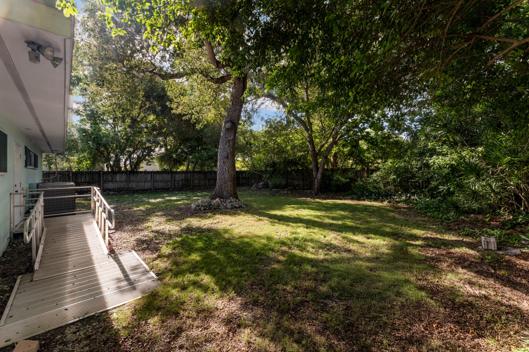 101 Orange Lane