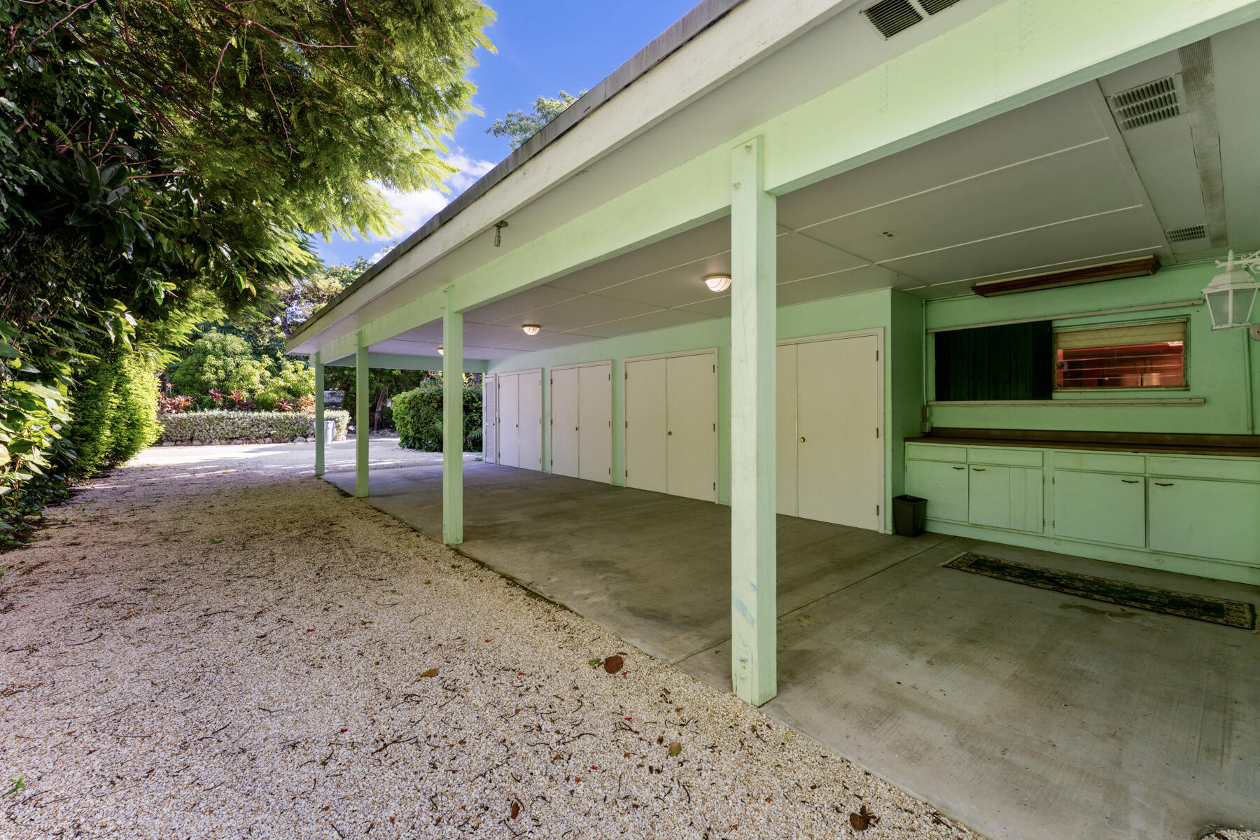 101 Orange Lane