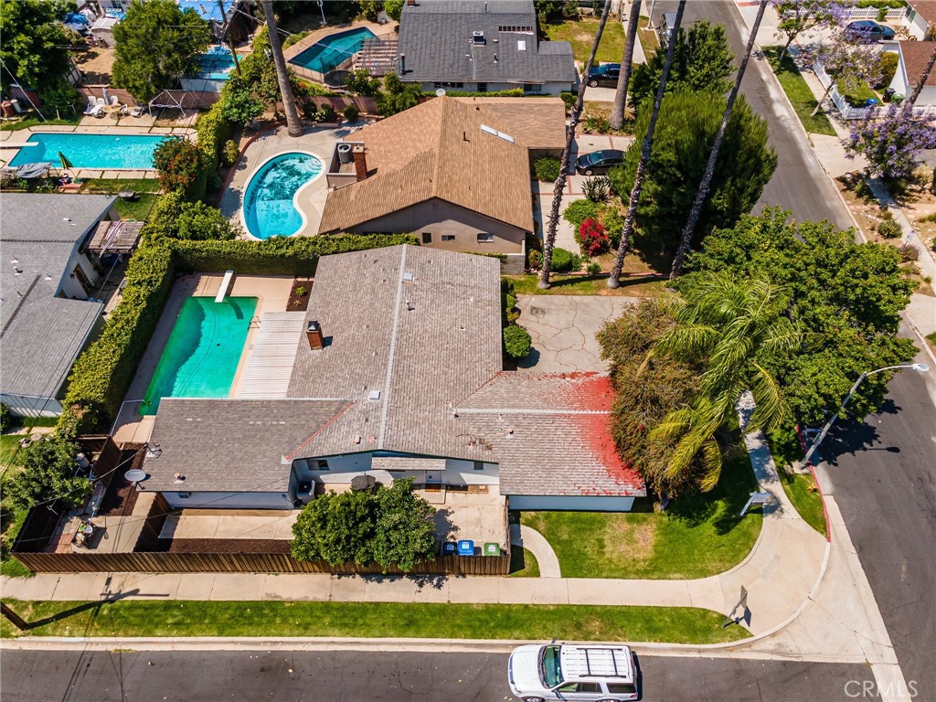 6501 Graves Avenue
