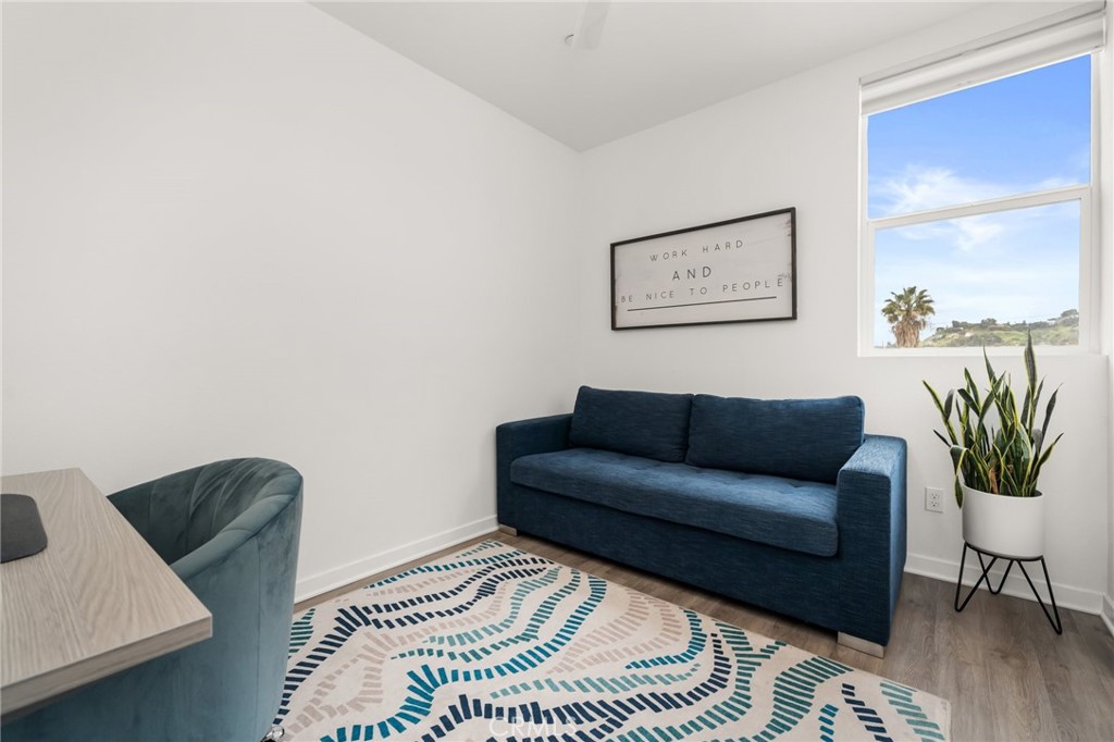 3032 N Coolidge Avenue