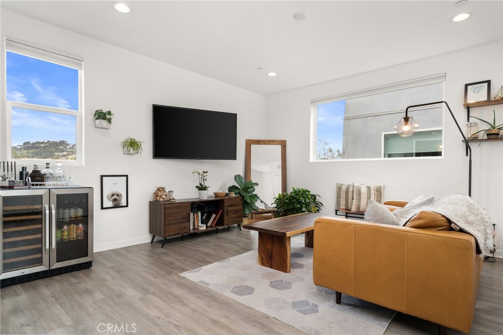 3032 N Coolidge Avenue