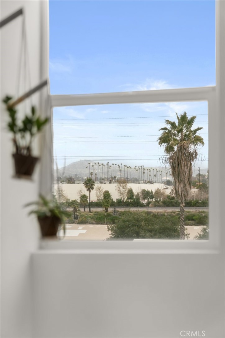 3032 N Coolidge Avenue