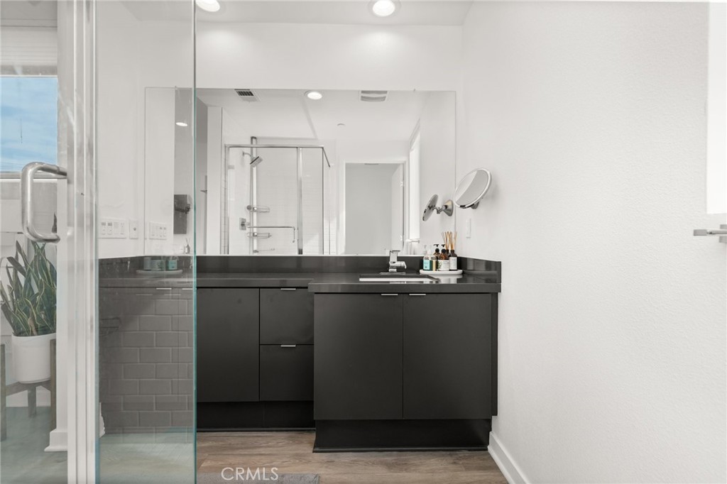 3032 N Coolidge Avenue