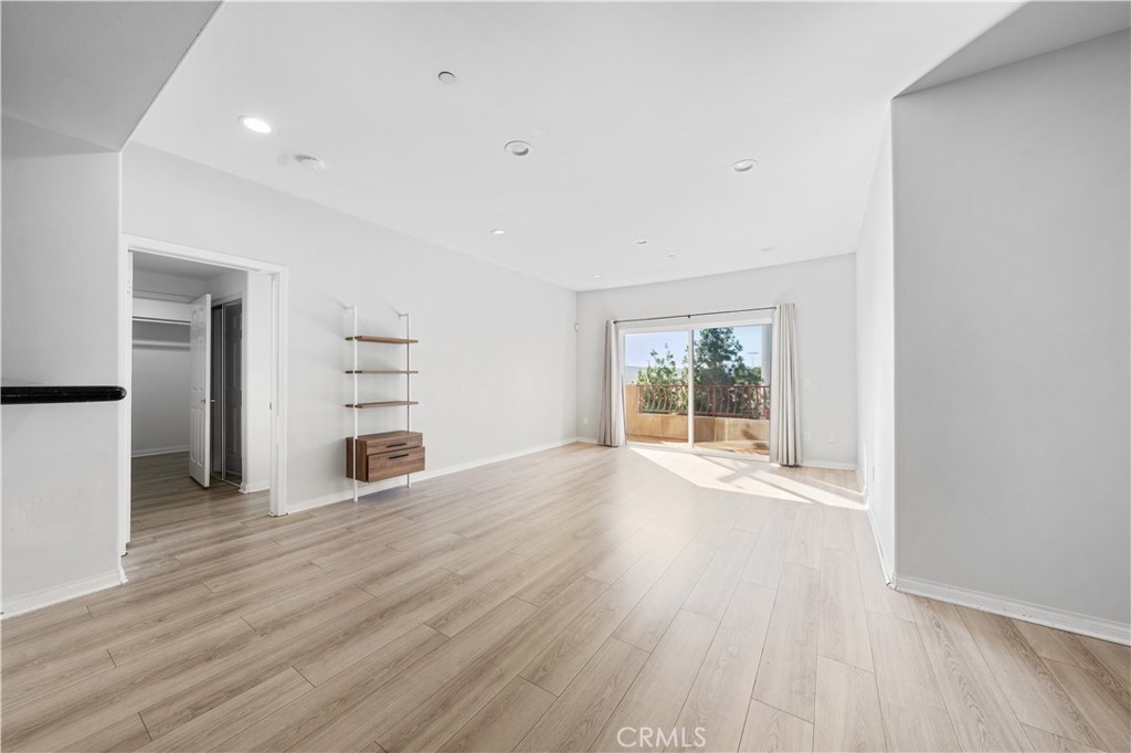 9610 Zelzah Avenue 312