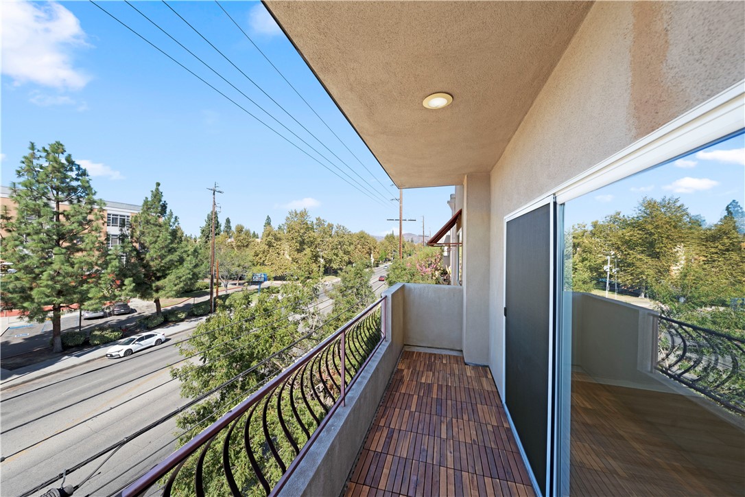 9610 Zelzah Avenue 312