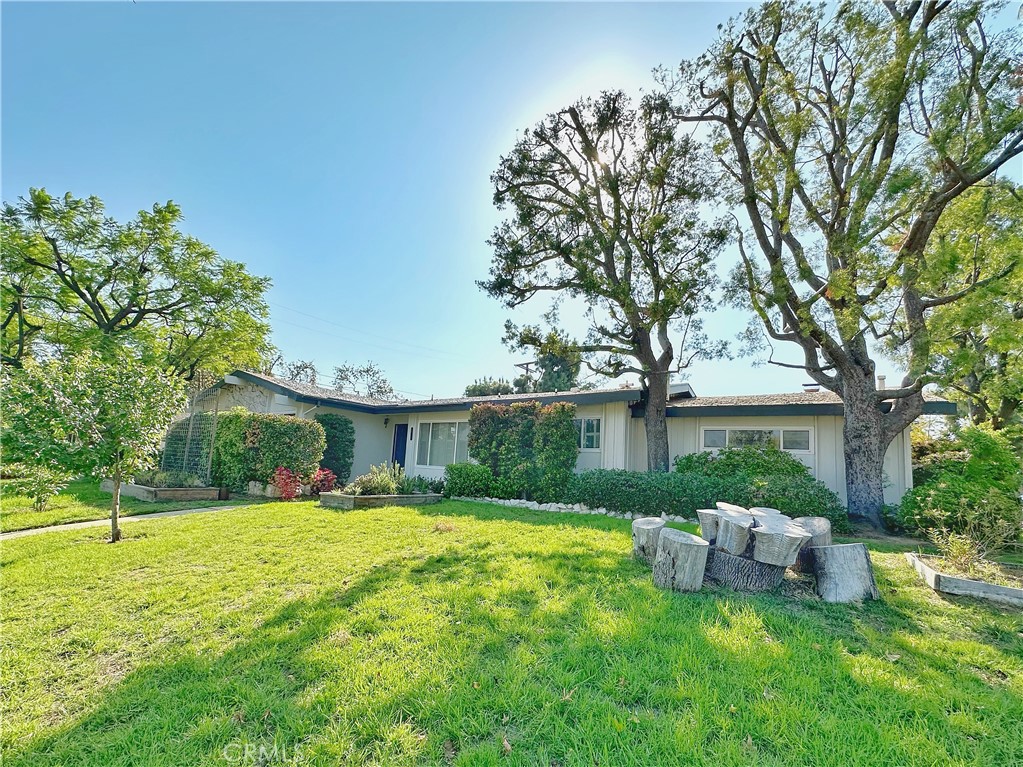10229 Aldea Avenue