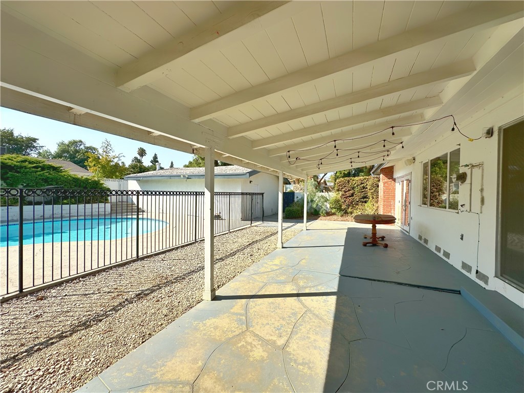 10229 Aldea Avenue