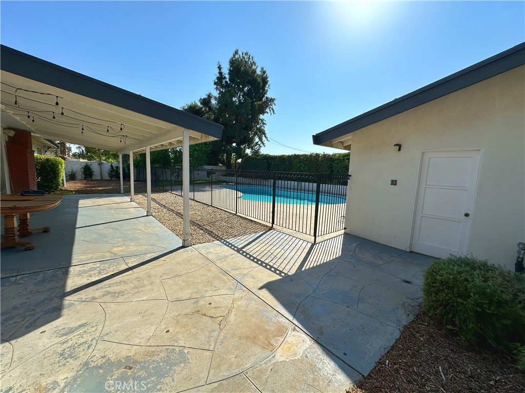 10229 Aldea Avenue