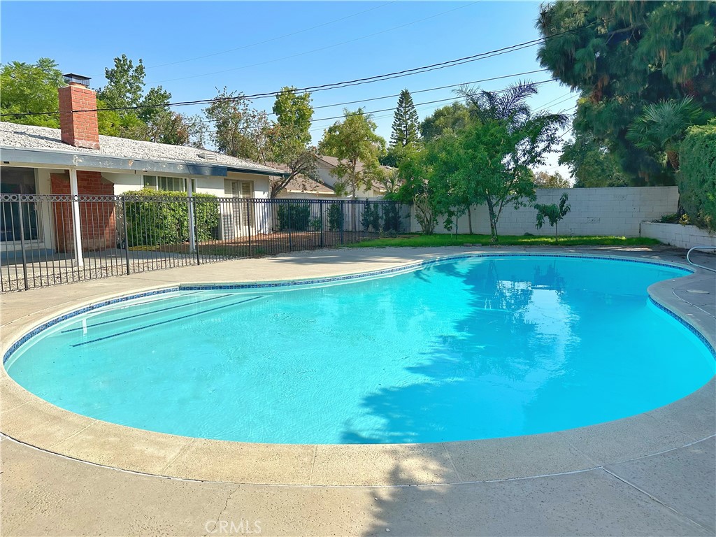 10229 Aldea Avenue