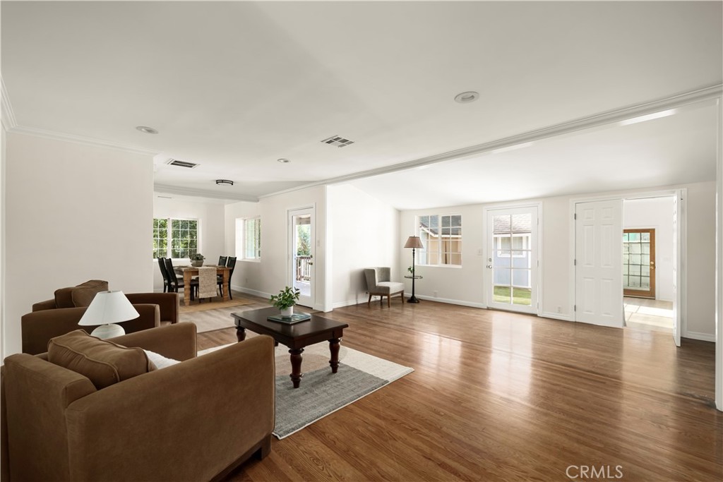 6655 Bertrand Avenue