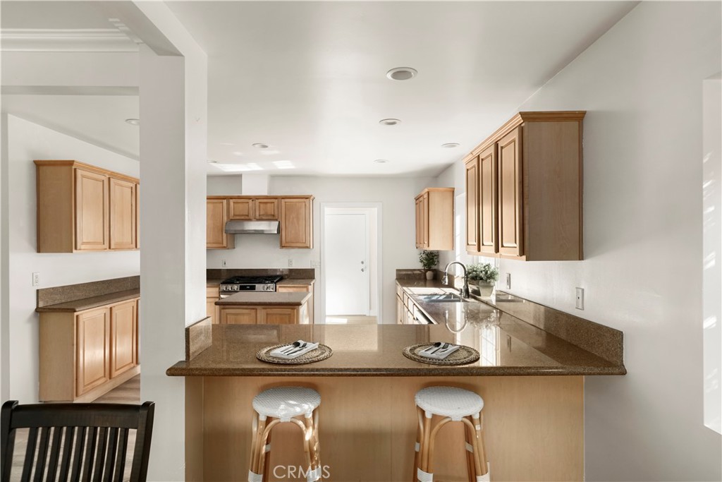 6655 Bertrand Avenue