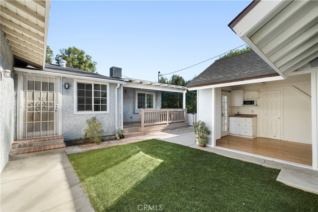 6655 Bertrand Avenue