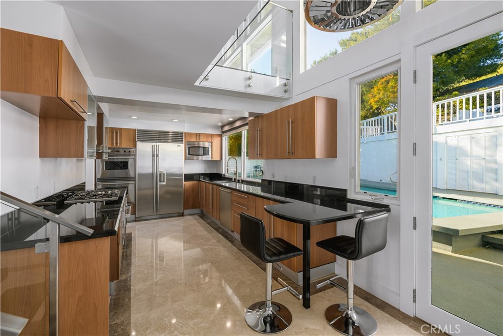 11831 Bel Terrace