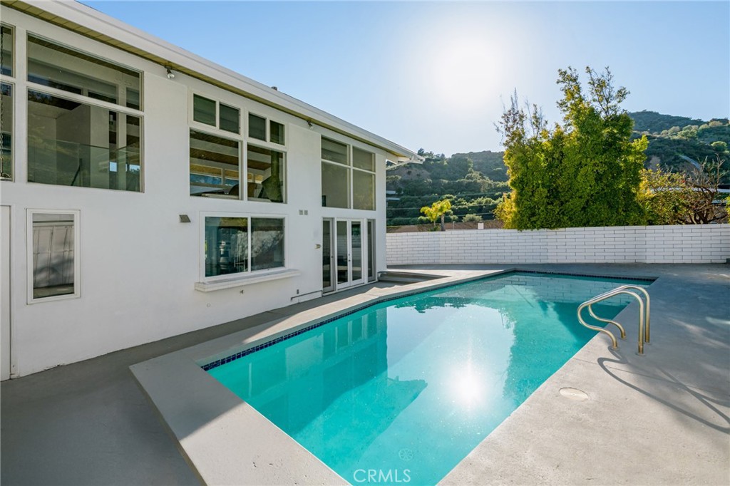 11831 Bel Terrace
