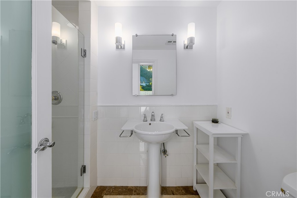 11831 Bel Terrace