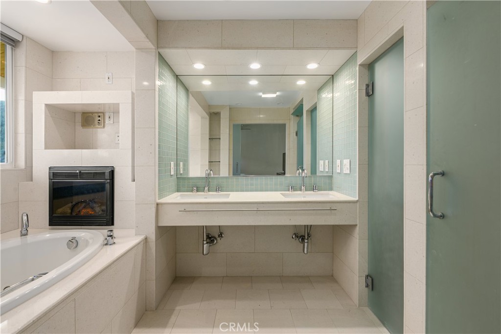 11831 Bel Terrace