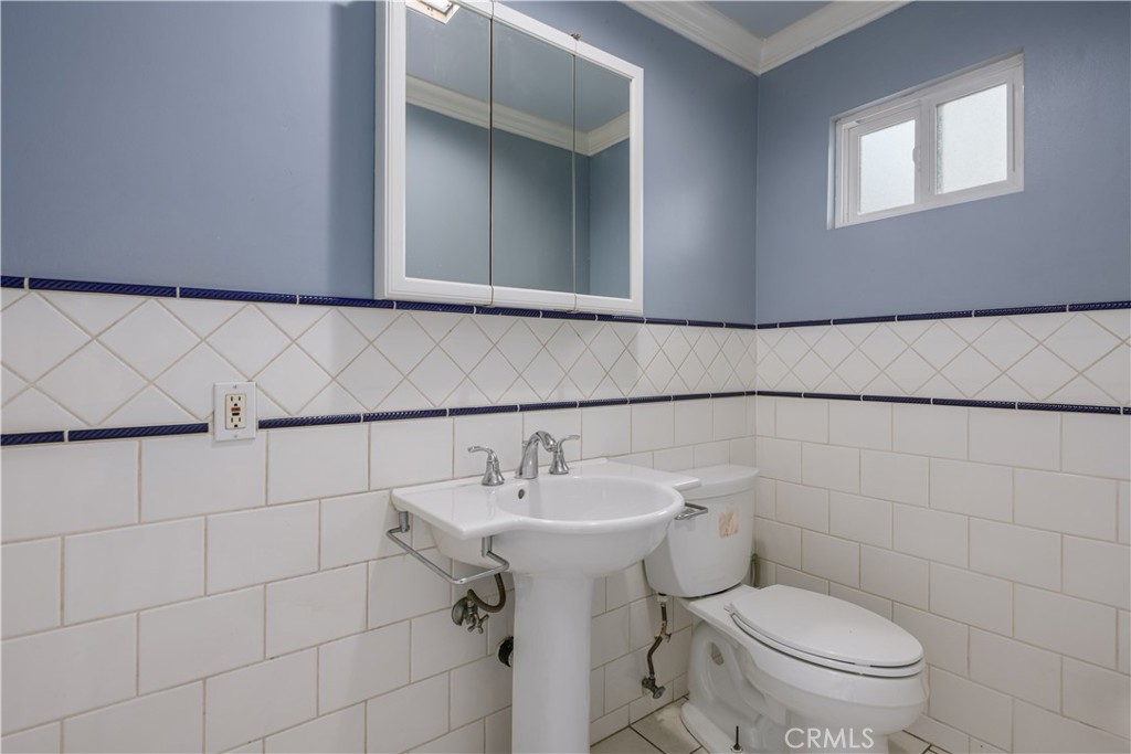 11831 Bel Terrace