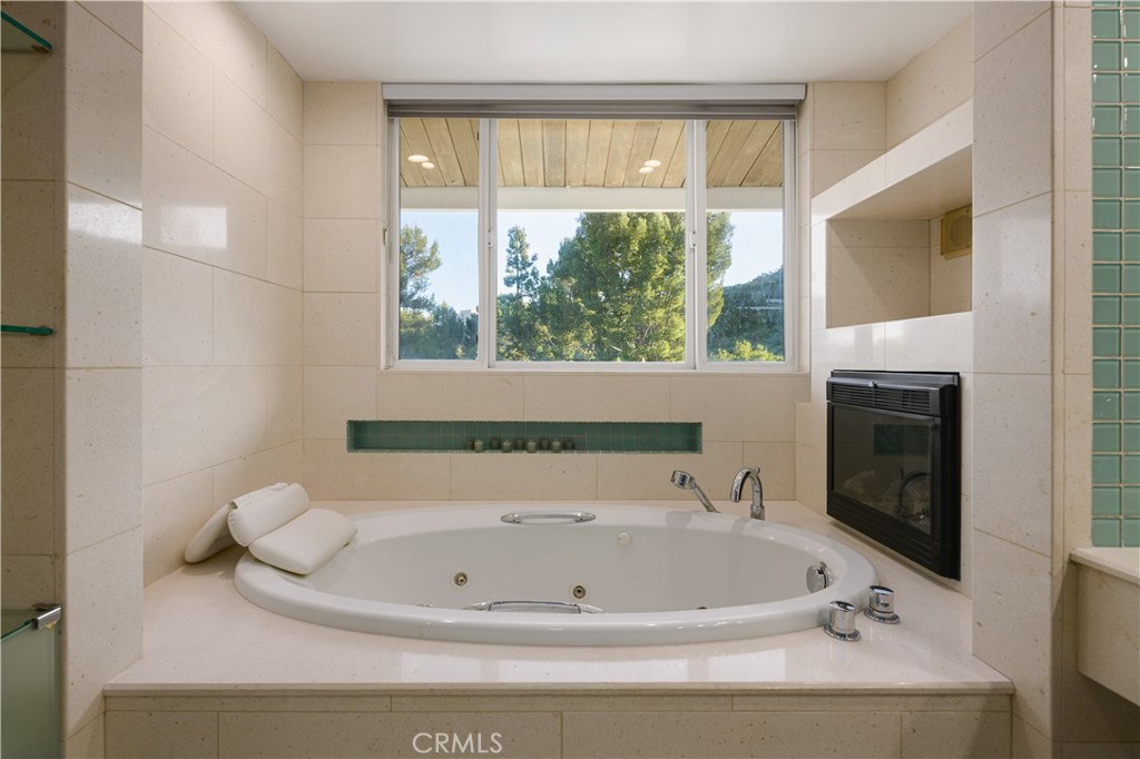 11831 Bel Terrace