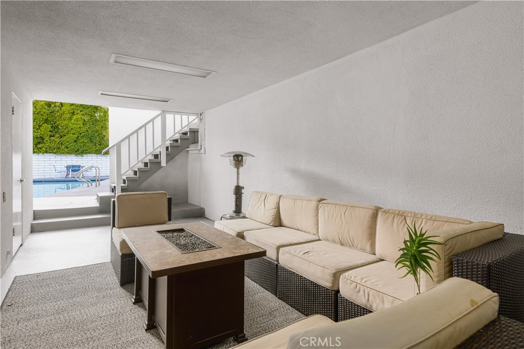 11831 Bel Terrace