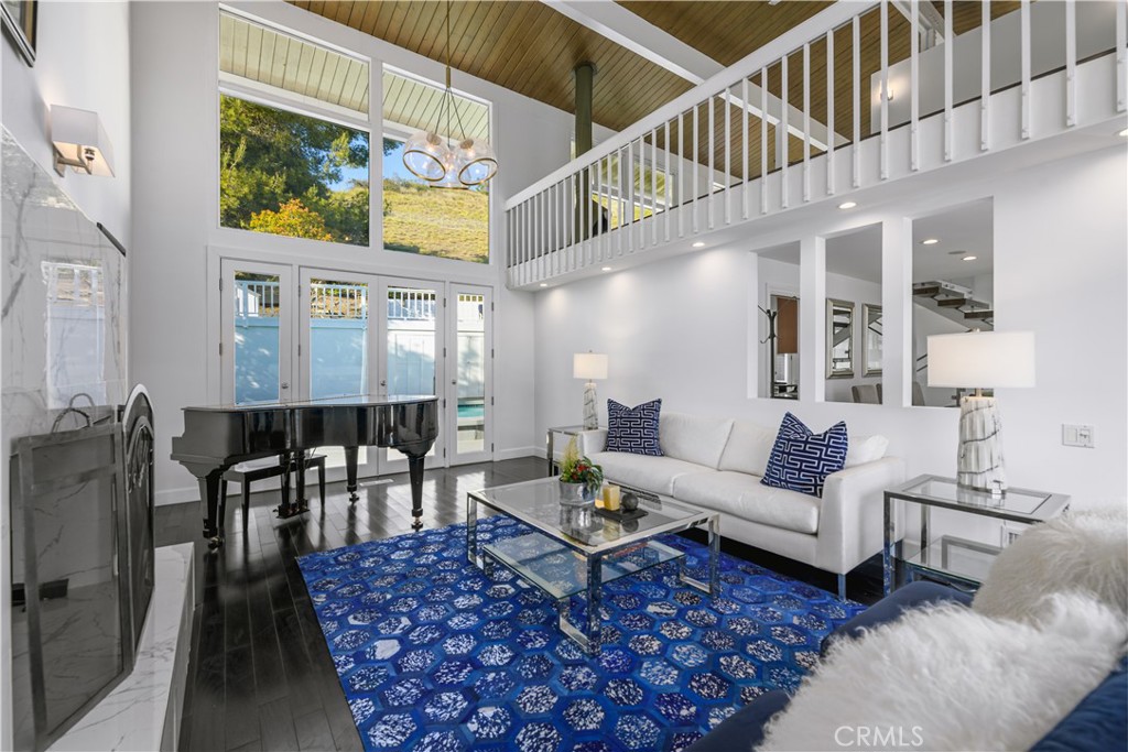 11831 Bel Terrace