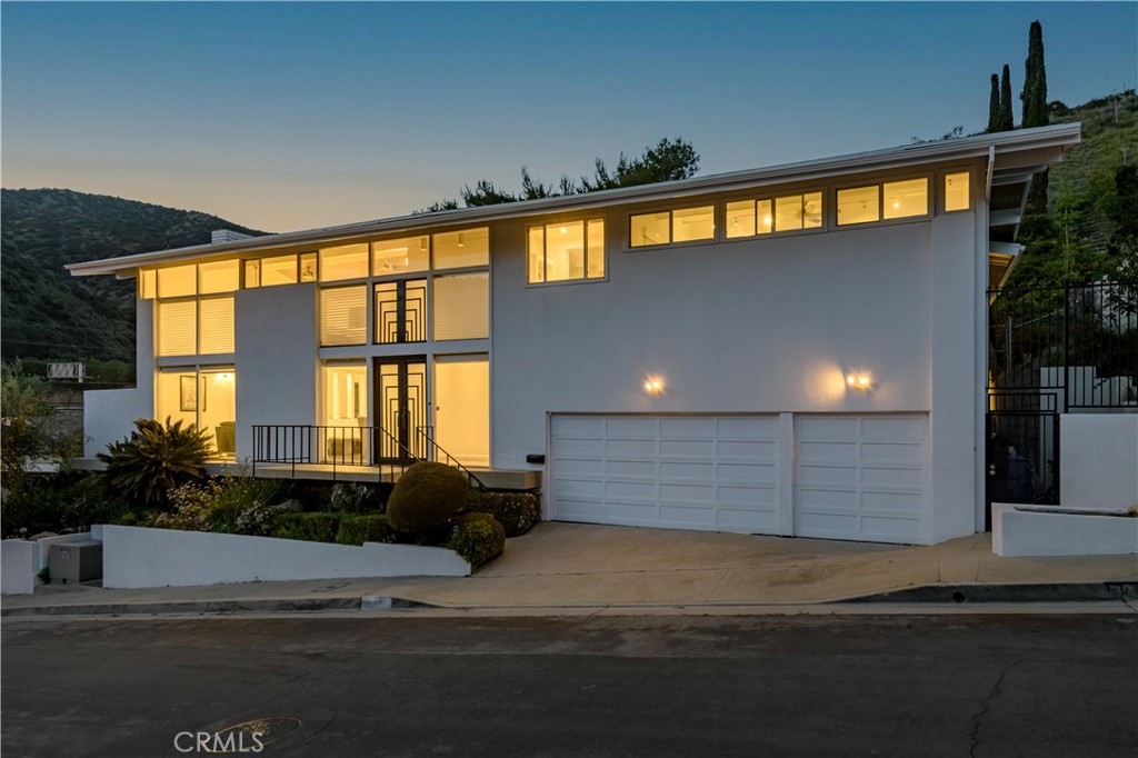 11831 Bel Terrace