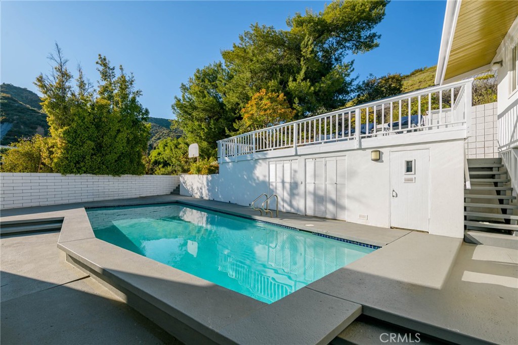 11831 Bel Terrace