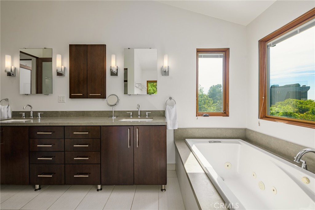 6050 Mulholland Highway