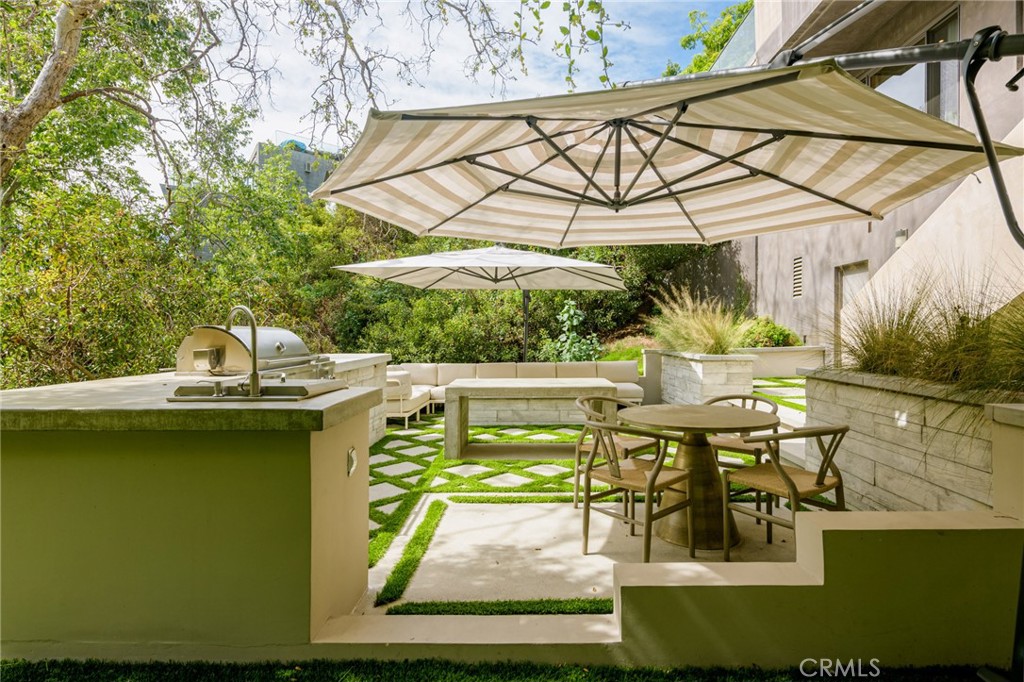 6050 Mulholland Highway