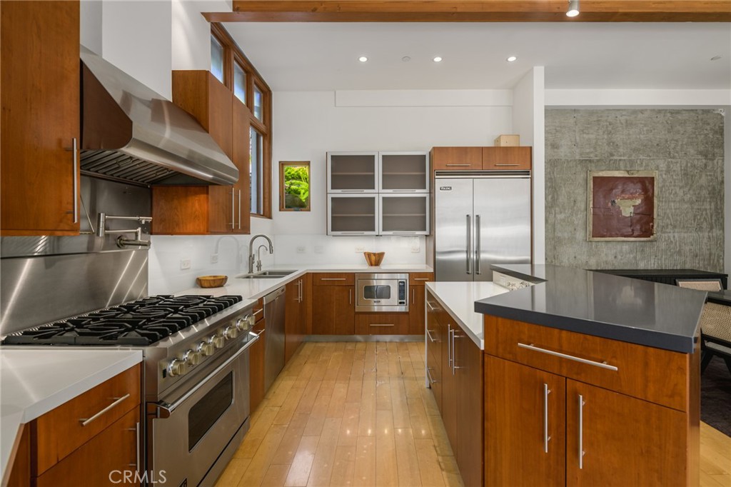 6050 Mulholland Highway