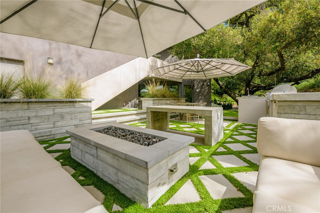 6050 Mulholland Highway