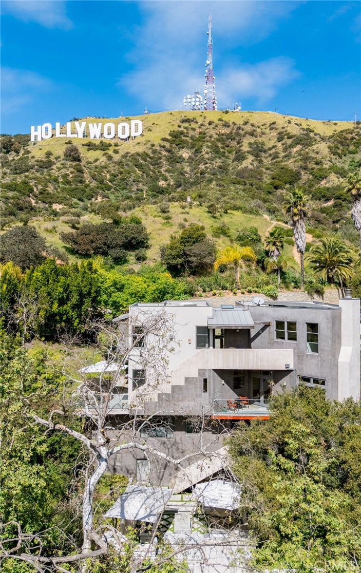 6050 Mulholland Highway