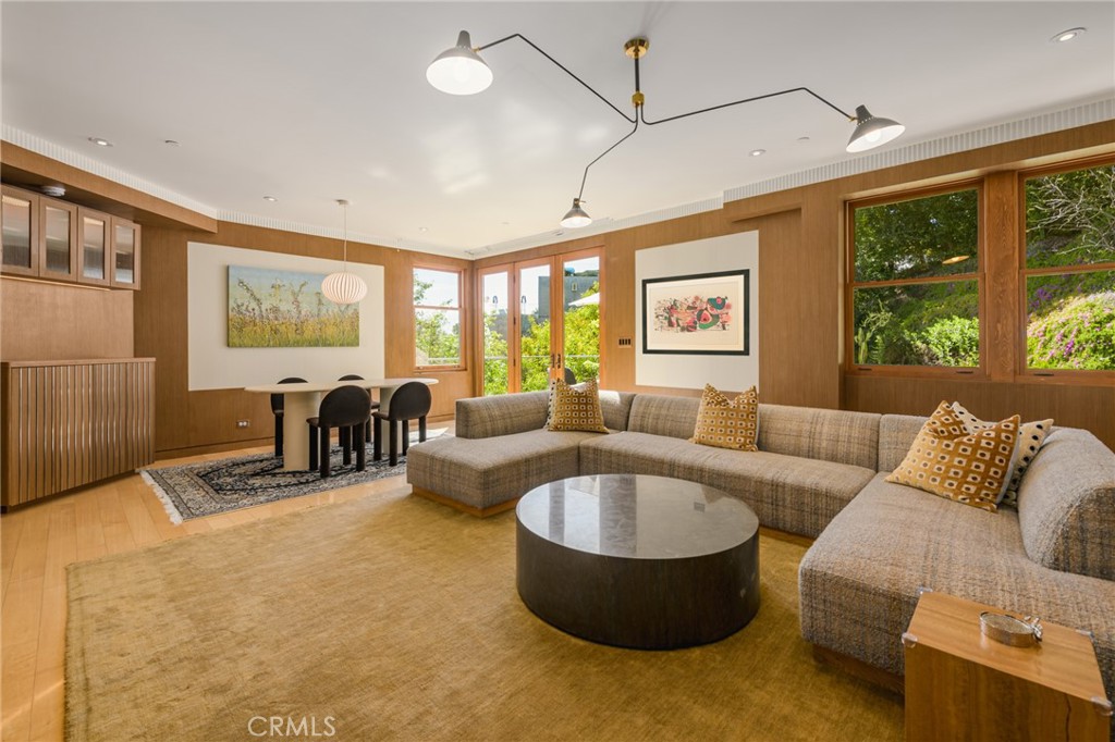 6050 Mulholland Highway