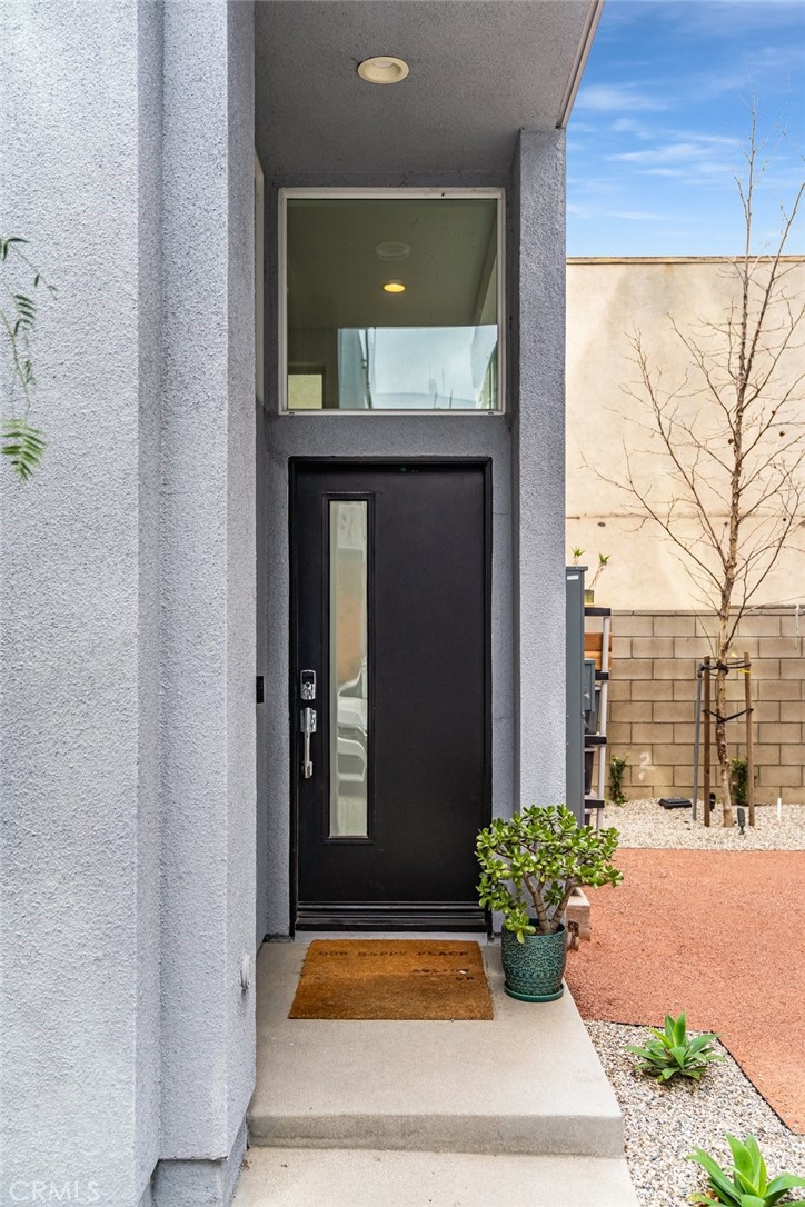3032 N Coolidge
